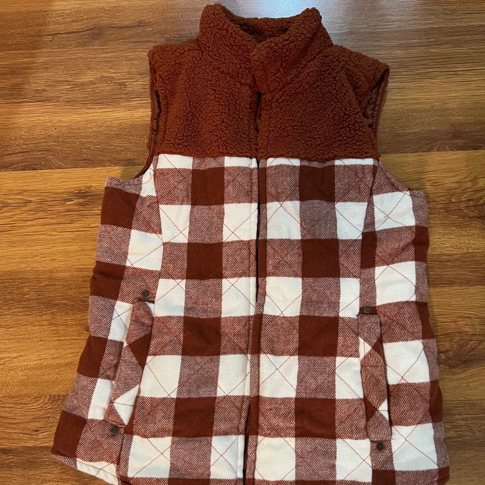 Maurices vest